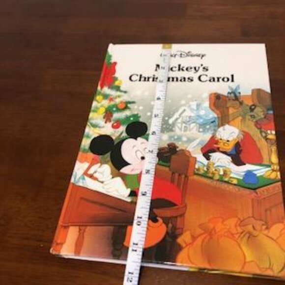 Walt Disney Mickey’s Christmas Carol Vintage Book Pre-Owned. - Picture 9 of 15